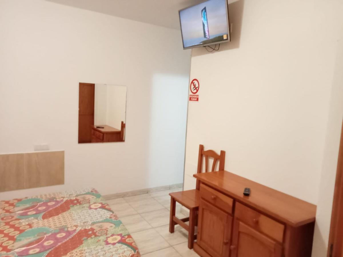 Alojamiento Playa Chica, Los Pozos Habitaciones Пуерто дел Росарио Екстериор снимка